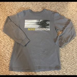 Boys 14/16 Nike tee